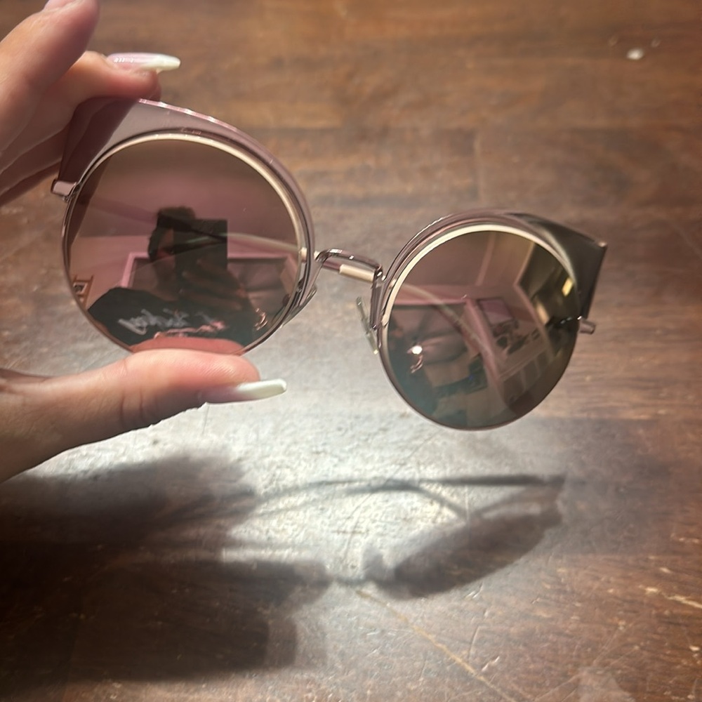 FENDI - Picture 2 of 7